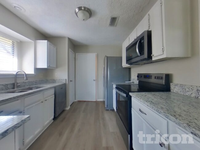 Photo - 2645 Danberry Ln