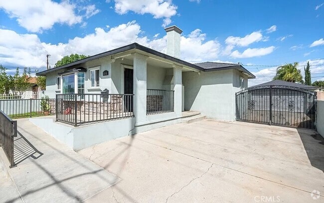 Building Photo - 2146 S Towne Ave Rental