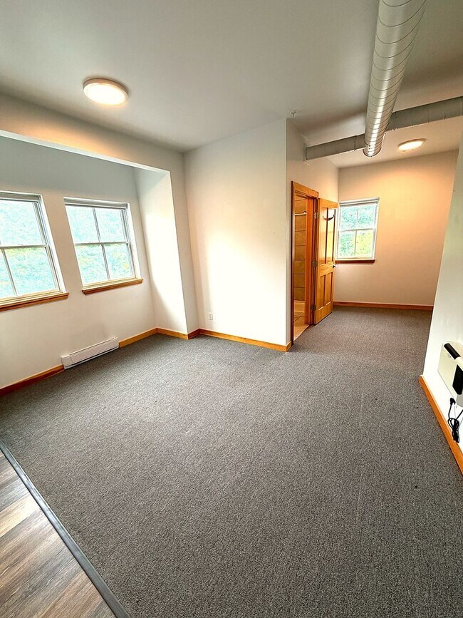 Photo - 2BD/1BA In Richmond - ?Half Off First Month’s Rent with Lease Starting by July 1? Unidad Apt 207