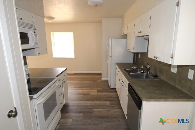 Photo - 1103 Craig St