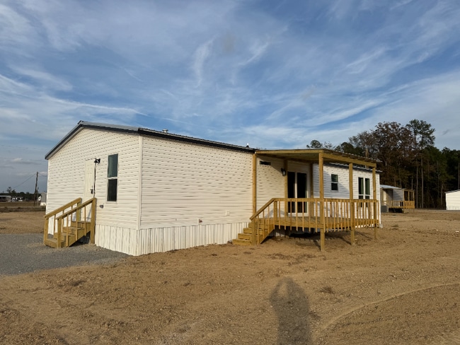 Photo - 412 Patriot Ln