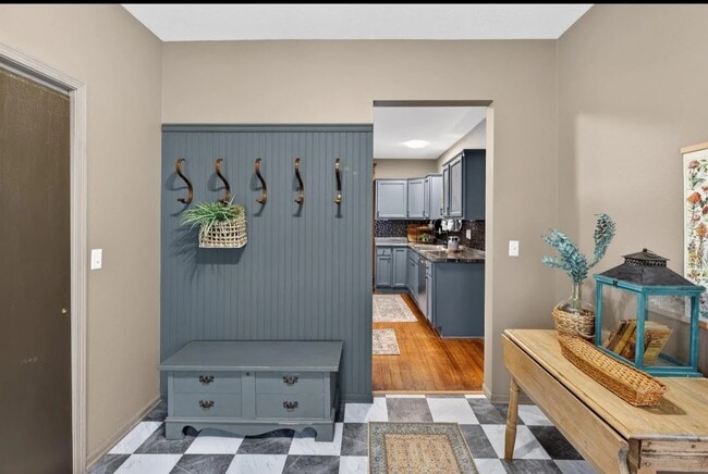 501 4th St