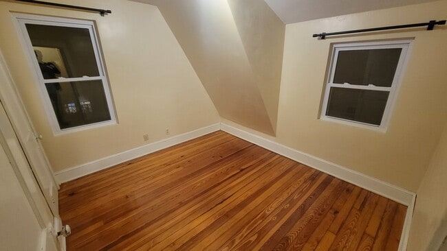 Photo - 77 West St Unidad 77 LEFT