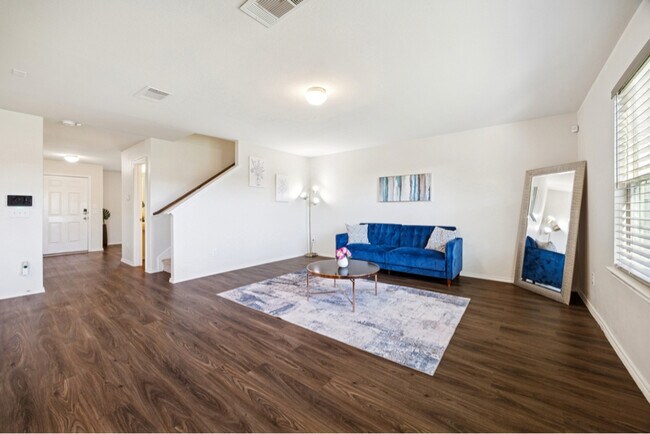 Photo - 1606 Avocet Way