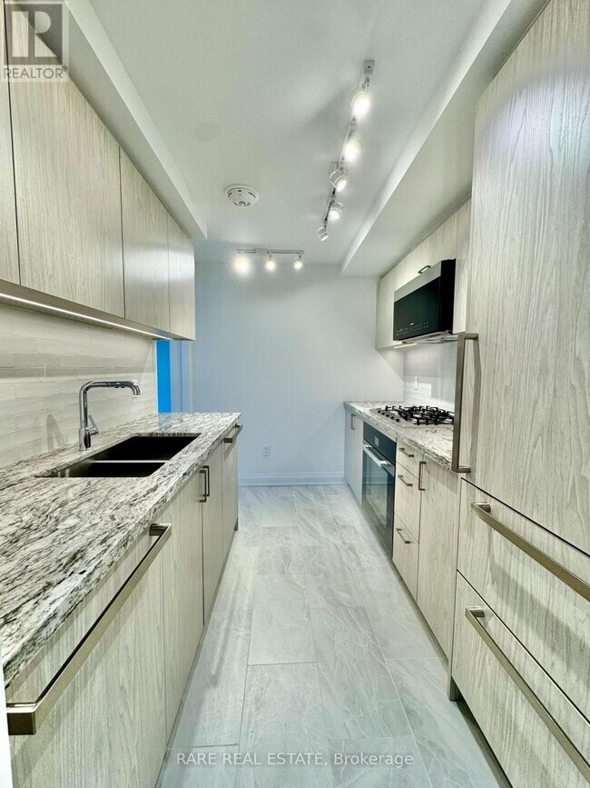 Photo - 505 Glencairn Ave Unit 319
