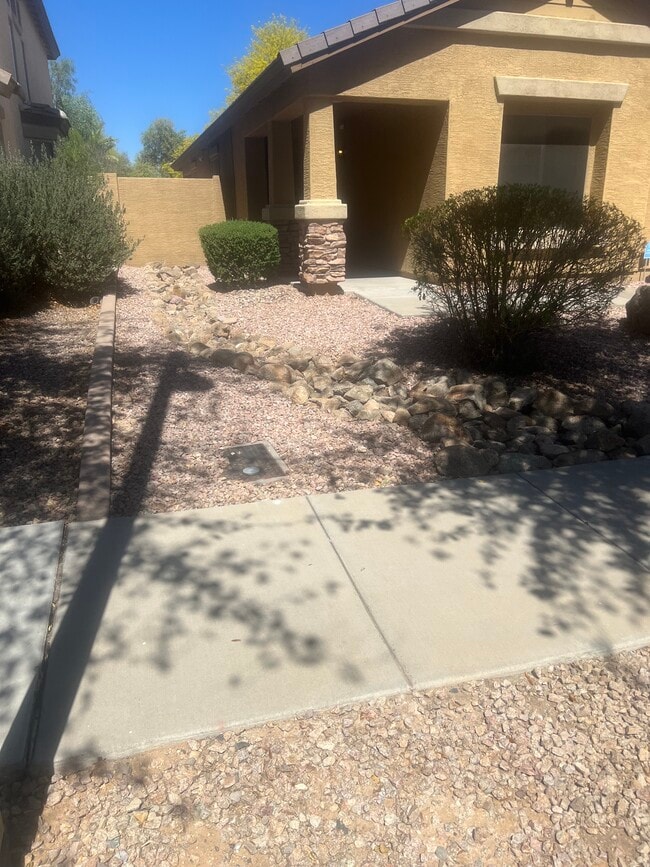 Photo - 16224 W Mescal St