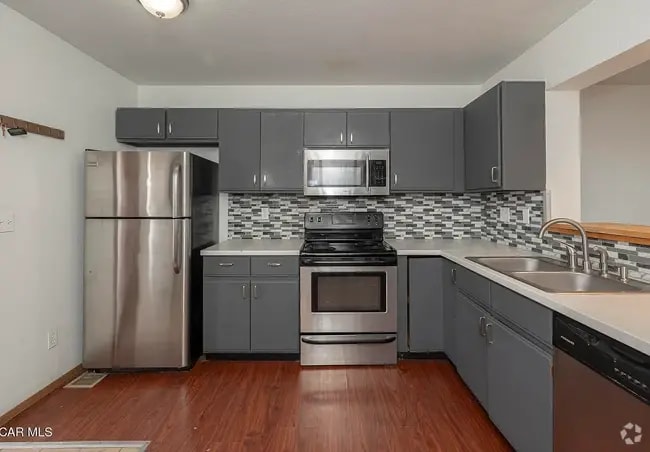 Building Photo - 265 Christiansen Ave Unit B Rental