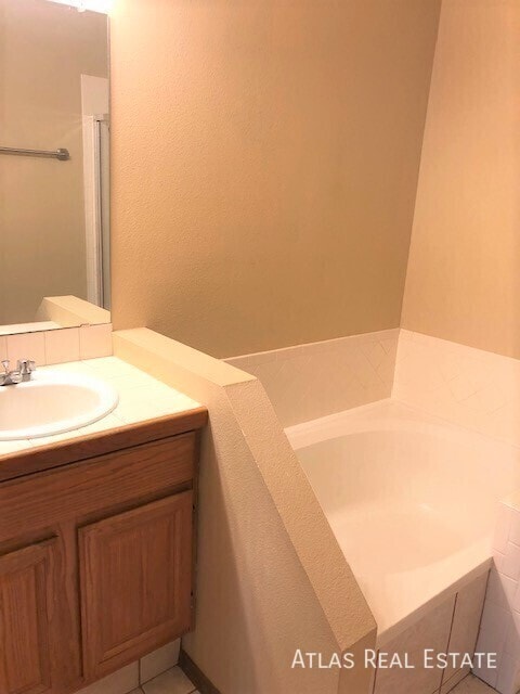 Photo - 3820 Dolphin Cir House