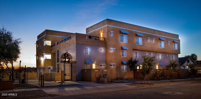 Photo - 622 N 9th Ave Apartment Unit 201