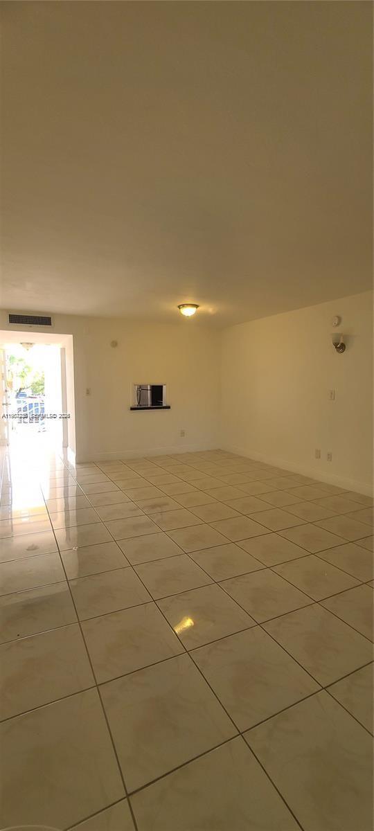 Photo - 1540 NE 191st St Unit 207