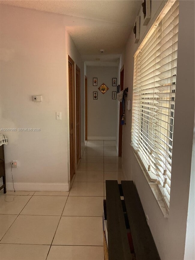 Photo - 14345 SW 52nd St