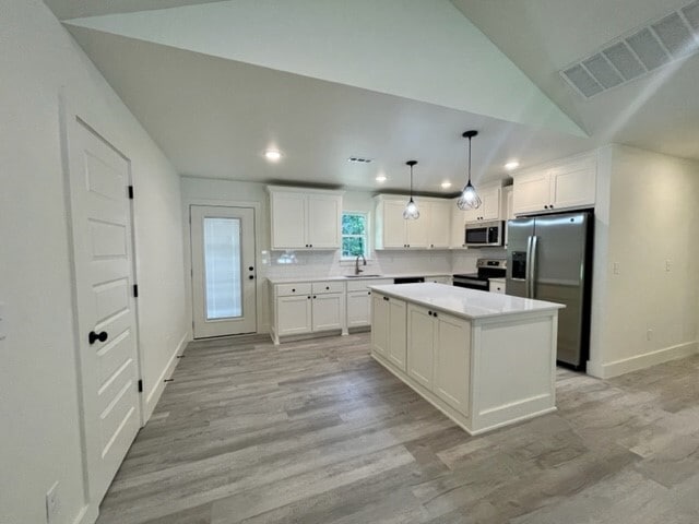 Photo - 3 Peebles Cir