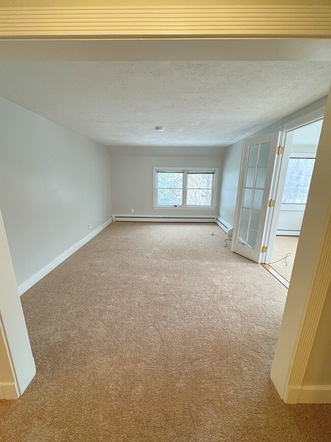 Living Room - 13 Moseley Ave Unit 2nd Floor Apartment