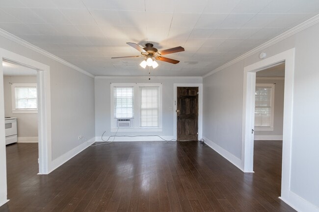 Photo - 308 W Sidnor St