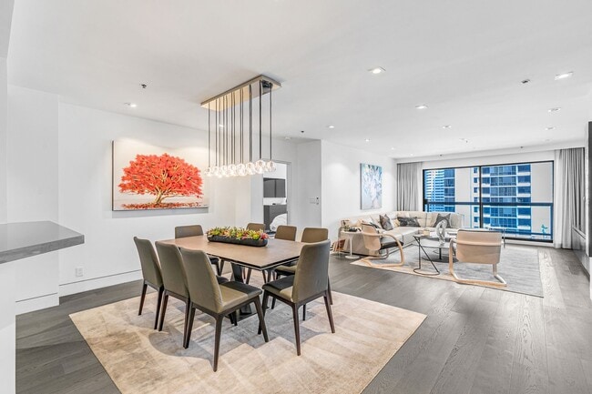 Photo - 10724 Wilshire Blvd Unit 903