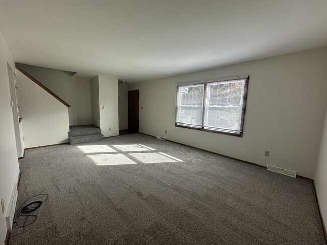 Photo - Spacious Townhouse in Greenfield! Unit 3104