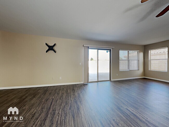 Photo - 8128 W Mission Ln