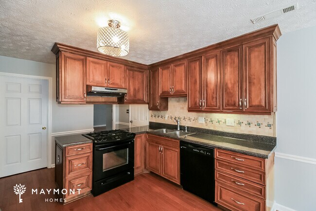 Photo - 295 N Oakland Cir