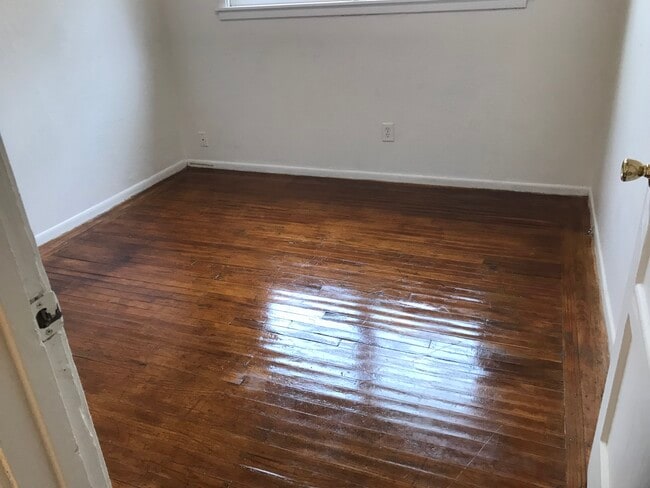 Photo - 3471 Stauss Ave