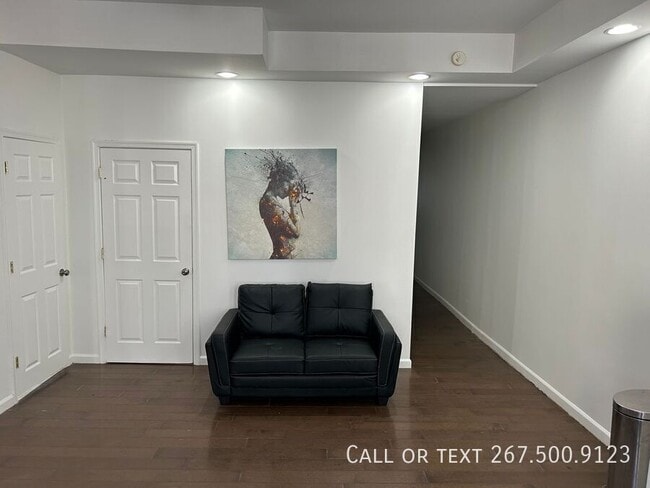 Photo - 120 S 46th St Unidad B
