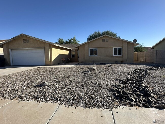 Photo - 6337 E 45th St