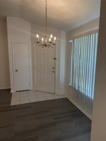 Photo - 609 Kings Way Dr Unit A