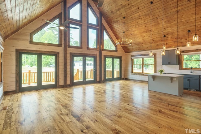 Photo - Beautiful New Log Cabin for Rent at Gated ...
