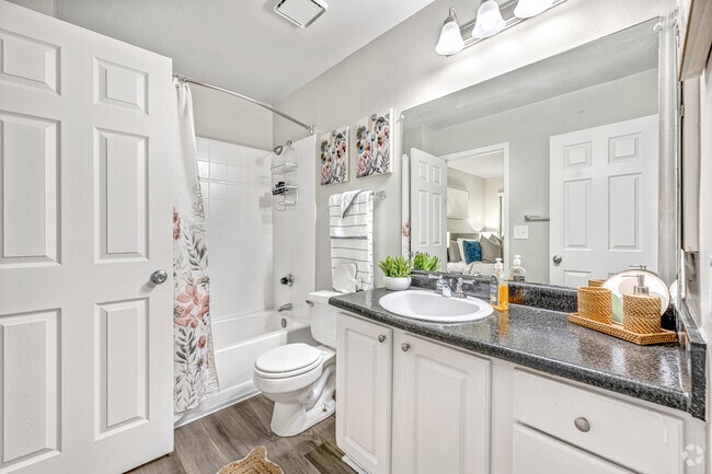 Savile (Model Unit) 2BR, 1BA - 914SF - Bathroom