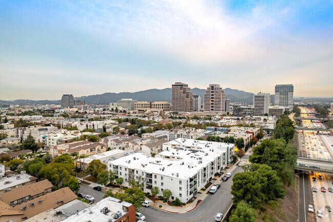 Photo - 500 Jackson Pl