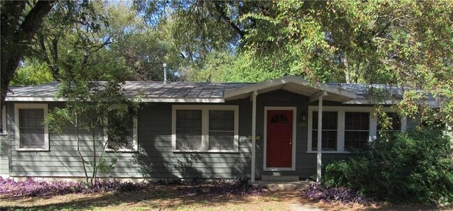 Building Photo - 1900 Winsted Ln Rental