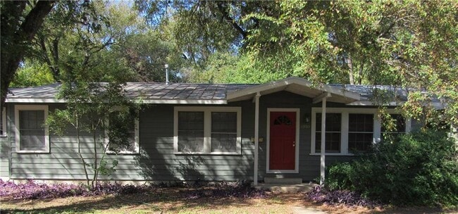 Building Photo - 1900 Winsted Ln Rental