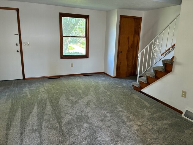 Photo - 7704 Hills and Dales Rd NW