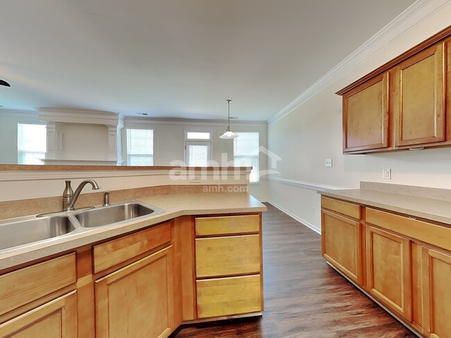Photo - 1416 Paulonia Way