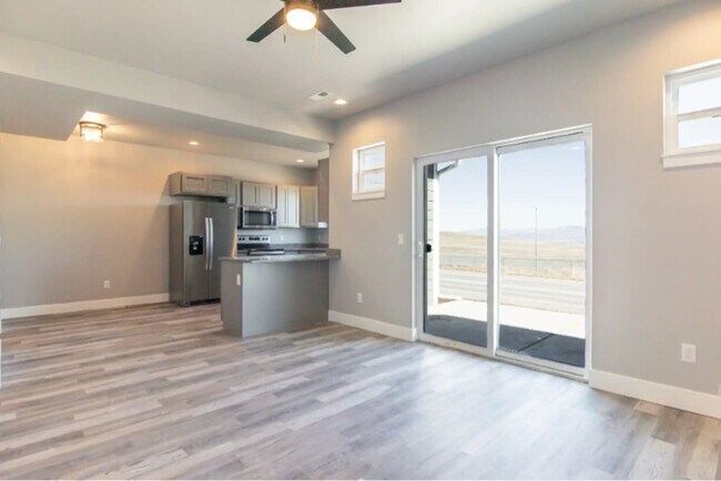 Photo - 2298 Deerfield Ln