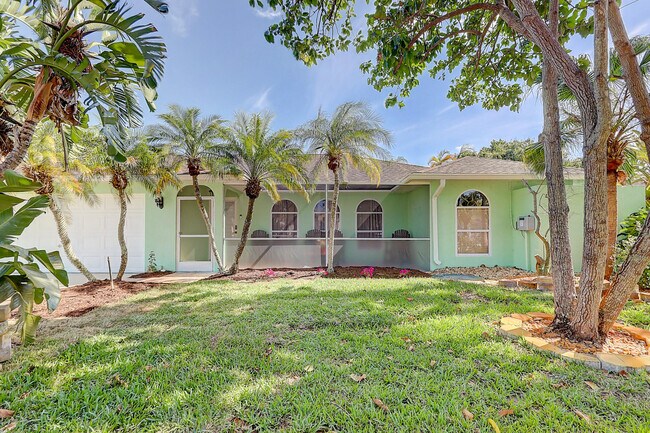238 SW Grove Ave
