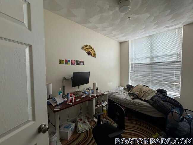 Photo - 81 Essex St Unit 83