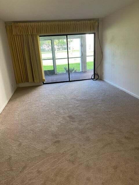 Photo - 5981 Via Vermilya Unit 2-2 For rent