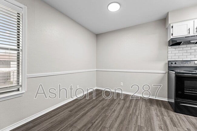Photo - 1301 US-287