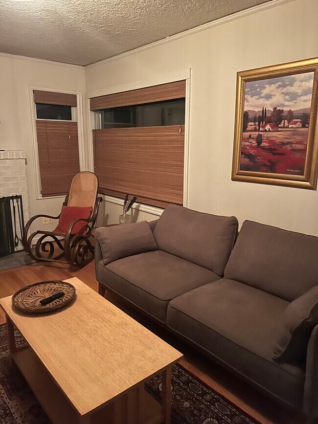 Photo - 1823 N Watts St