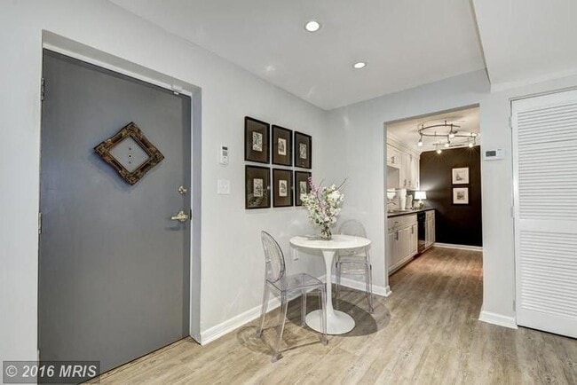 Photo - $500 Off for a lease start by 12/15 Availa...