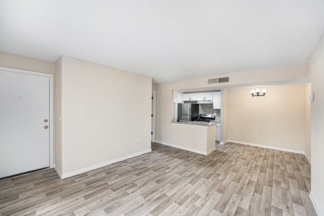 001_dsc05211_541 - The Park at Avanti