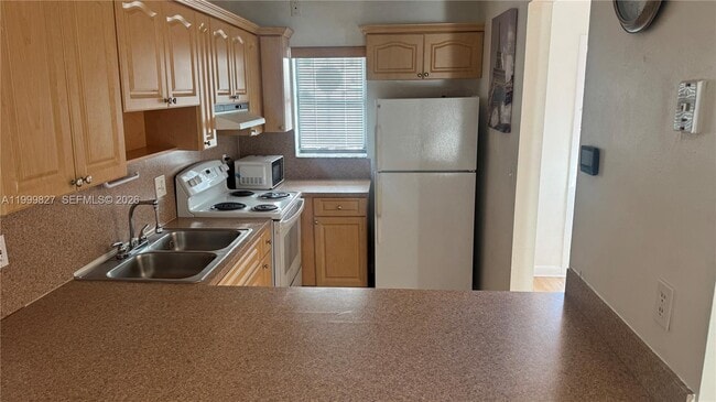 Photo - 2319 W 60th St Unit D203