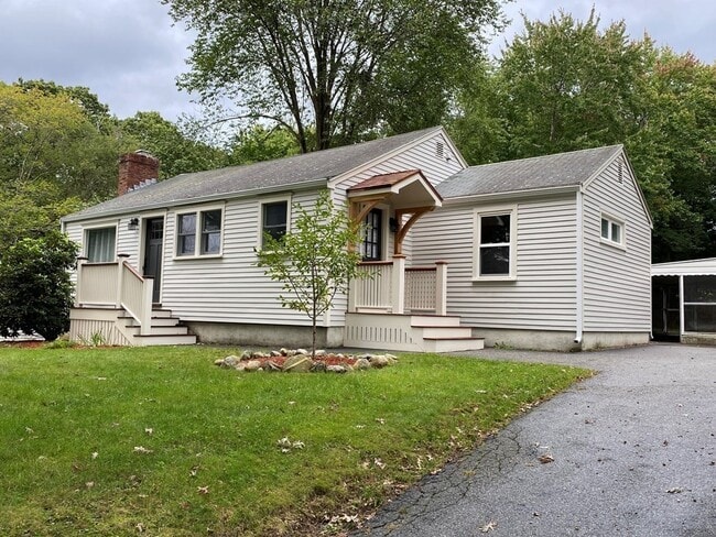 Photo - 139 Montrose Ave