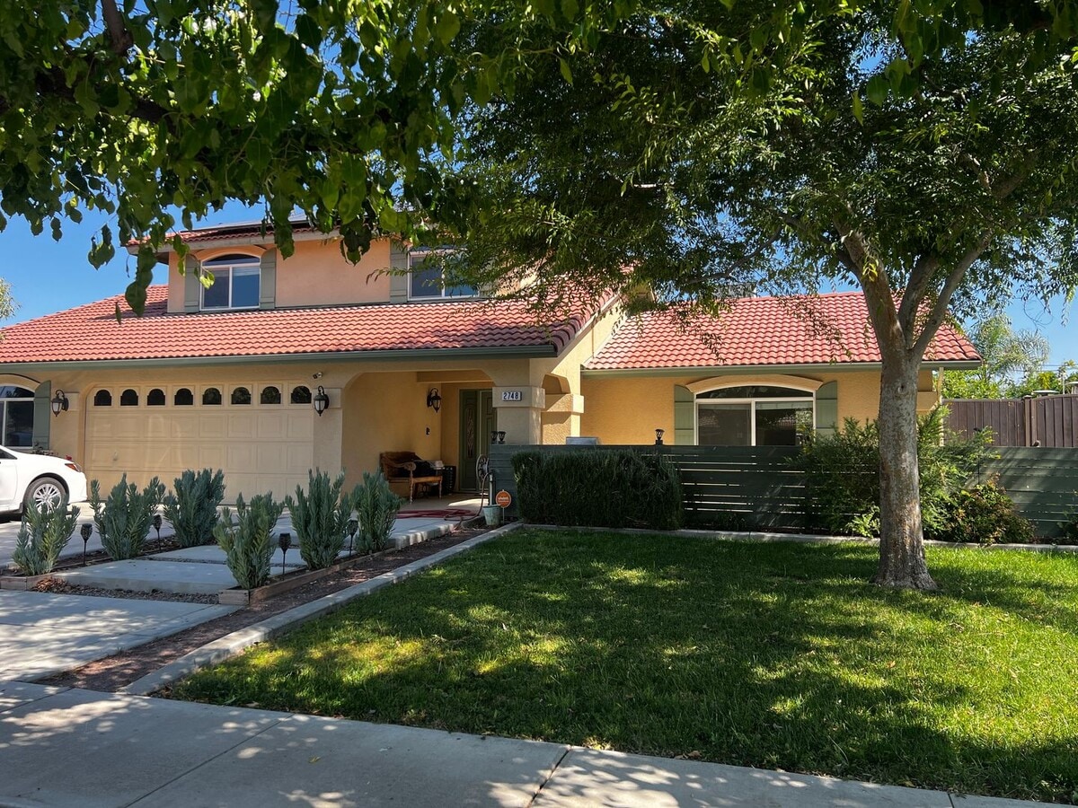 Photo - Custom 2 Story, 5 Bedroom home with pool