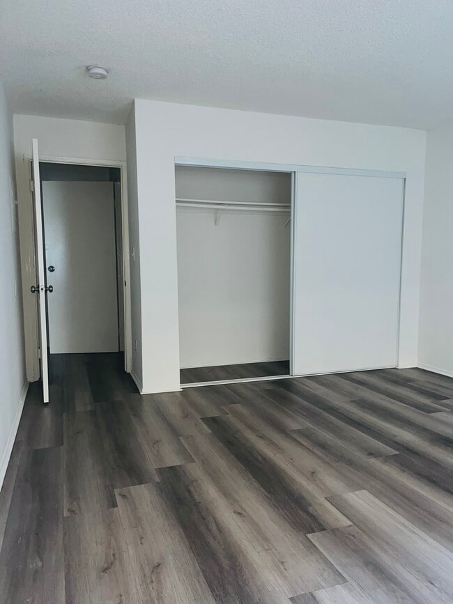 Photo - 943 Elden Ave Unit 205