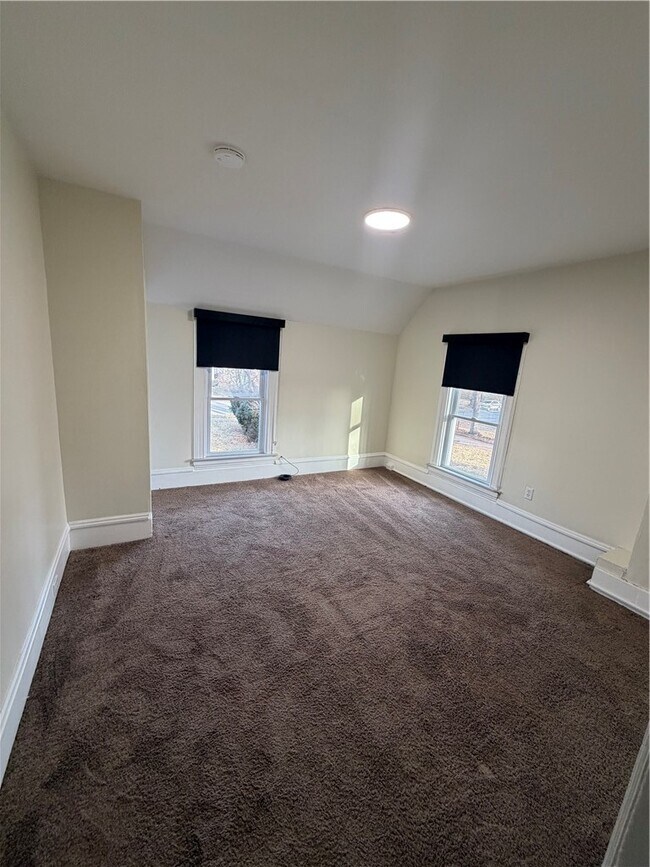 Photo - 1056 Walnut St