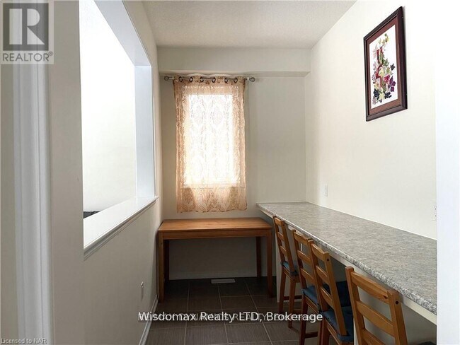 Photo - 8667 Chickory Trail