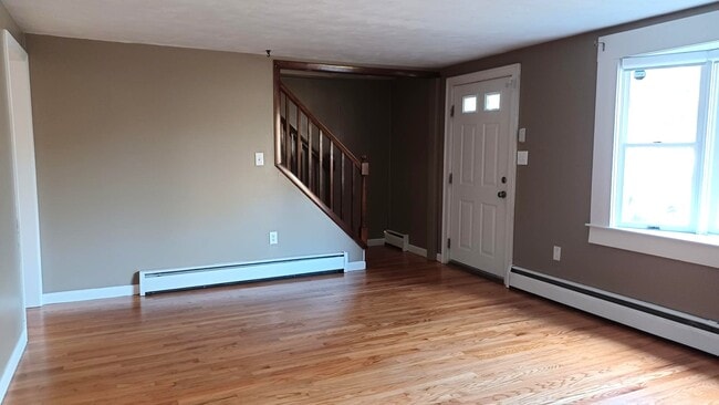 Photo - 218 Davisville Rd