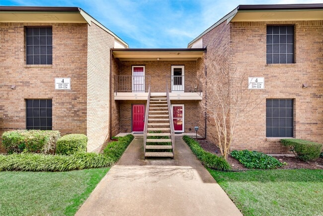 Photo - 2505 Wedglea Dr Townhome