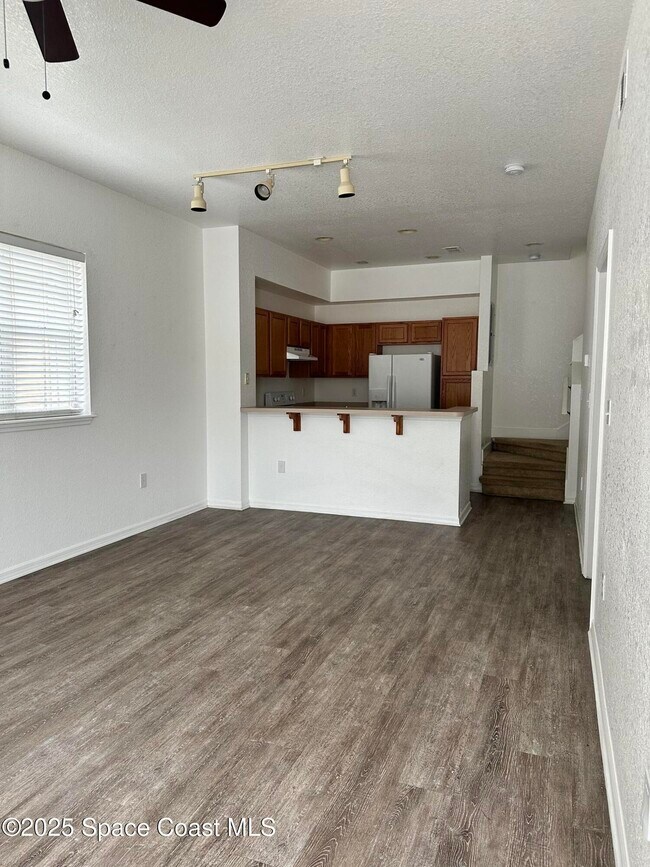 Photo - 105 Turpial Way Unit 104